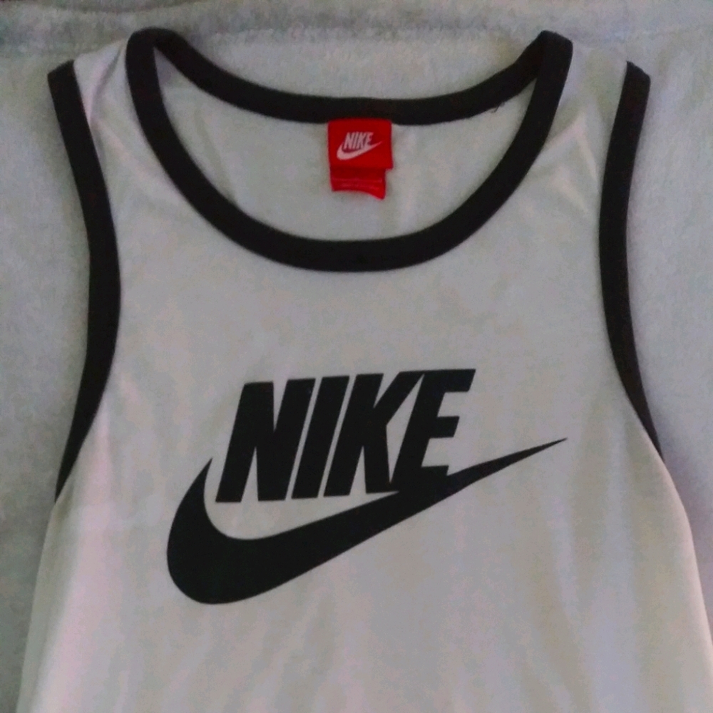 Nike tank top
